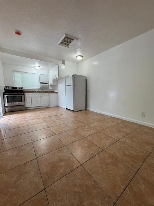 En Renta: $1,600 (1 camas, 1 baños, 12778 Pies cuadrados)