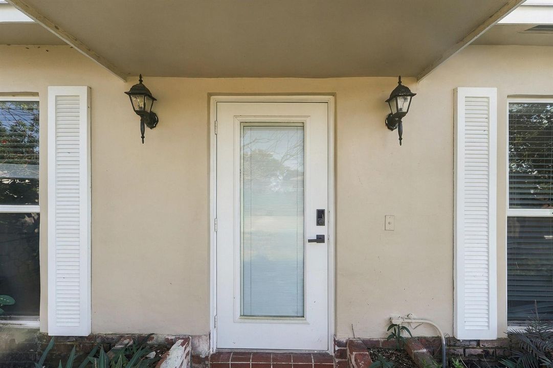 03_exterior entry
