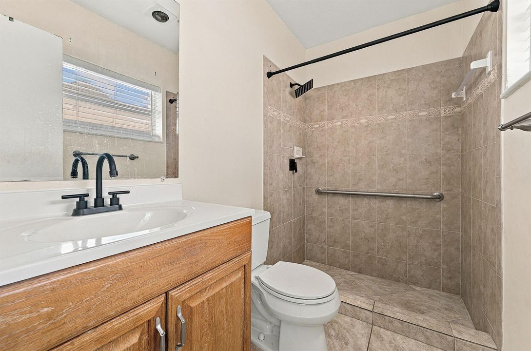 18_primary bathroom