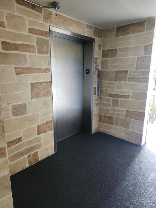 En Venta: $140,000 (1 camas, 1 baños, 702 Pies cuadrados)