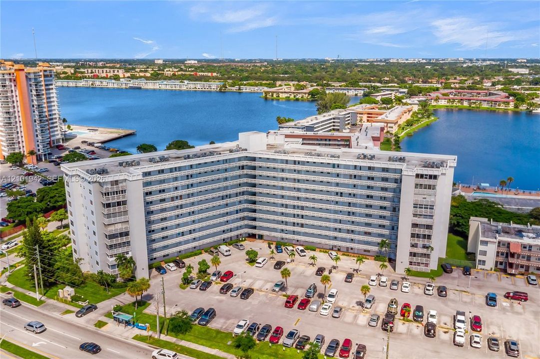 На продажу: $139,000 (1 спален, 1 ванн, 921 Квадратных фут)
