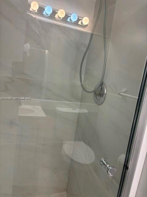 For Rent: $2,000 (2 beds, 2 baths, 800 Square Feet)