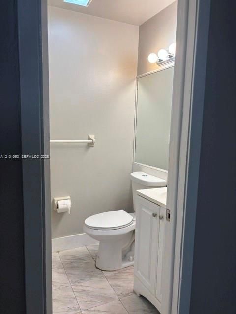 For Rent: $2,000 (2 beds, 2 baths, 800 Square Feet)