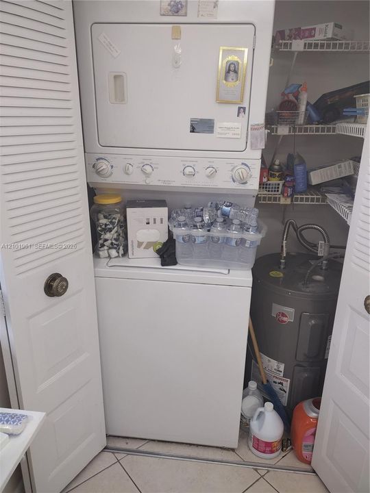 En Venta: $152,900 (2 camas, 2 baños, 1000 Pies cuadrados)