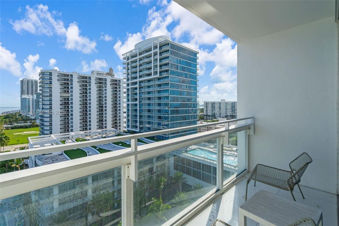 В аренду: $8,500 (2 спален, 2 ванн, 1103 Квадратных фут)