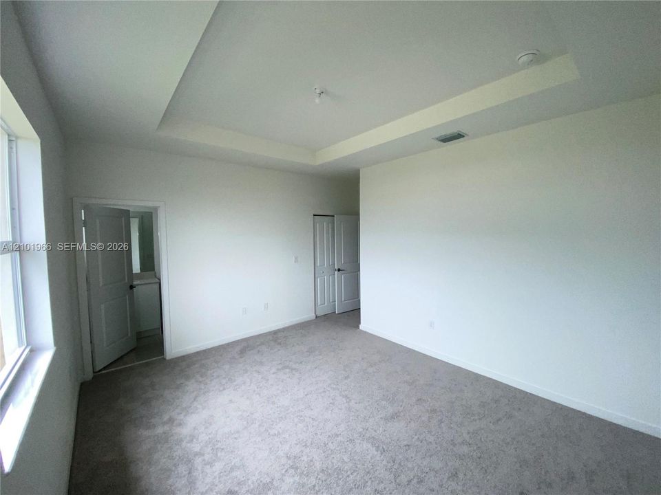 В аренду: $2,400 (3 спален, 2 ванн, 0 Квадратных фут)