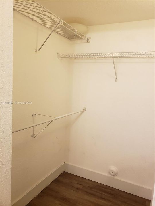 В аренду: $2,500 (2 спален, 2 ванн, 891 Квадратных фут)