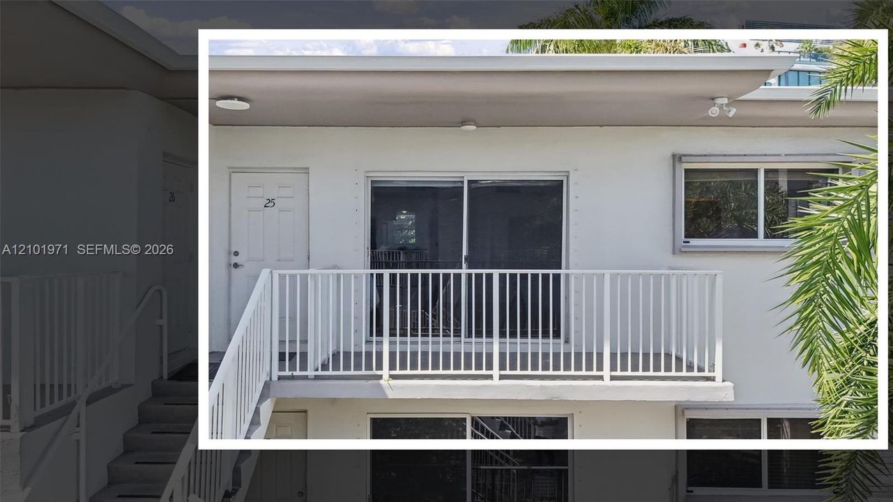 En Venta: $348,900 (2 camas, 2 baños, 1042 Pies cuadrados)