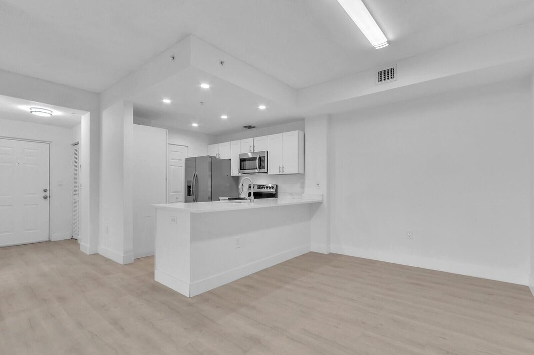 2916-302 KITCHEN 1