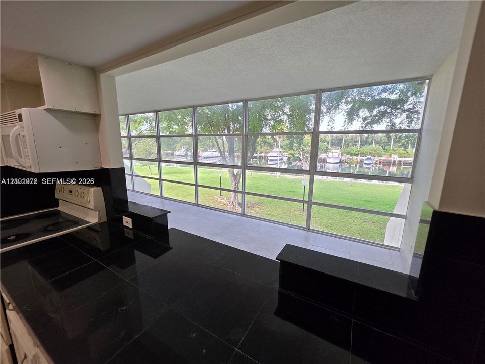 En Renta: $2,600 (2 camas, 2 baños, 1500 Pies cuadrados)