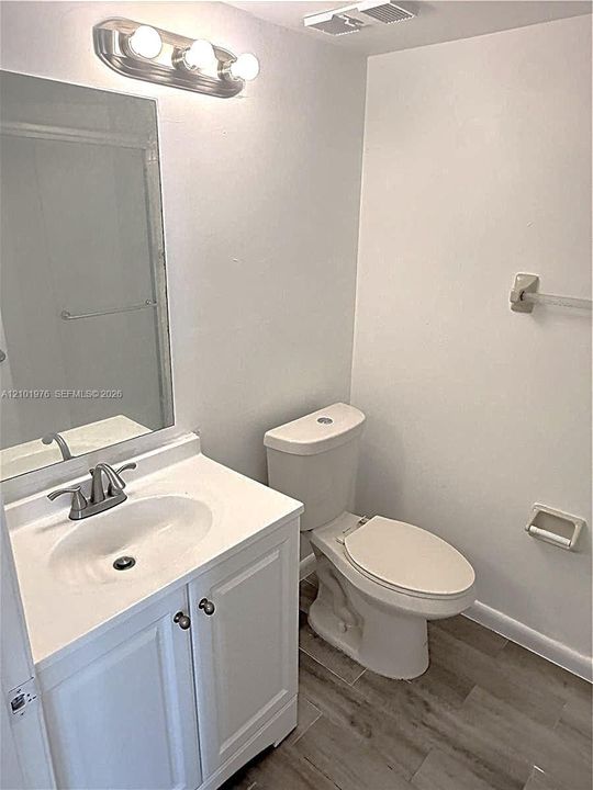В аренду: $1,890 (2 спален, 2 ванн, 890 Квадратных фут)