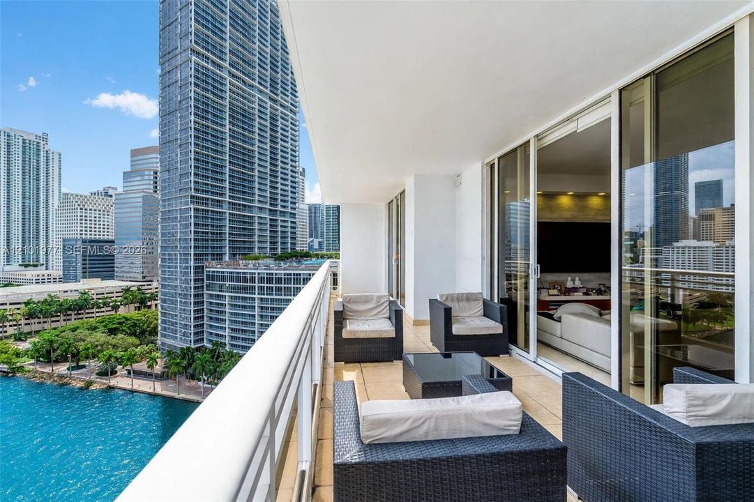 For Rent: $8,500 (2 beds, 2 baths, 1558 Square Feet)