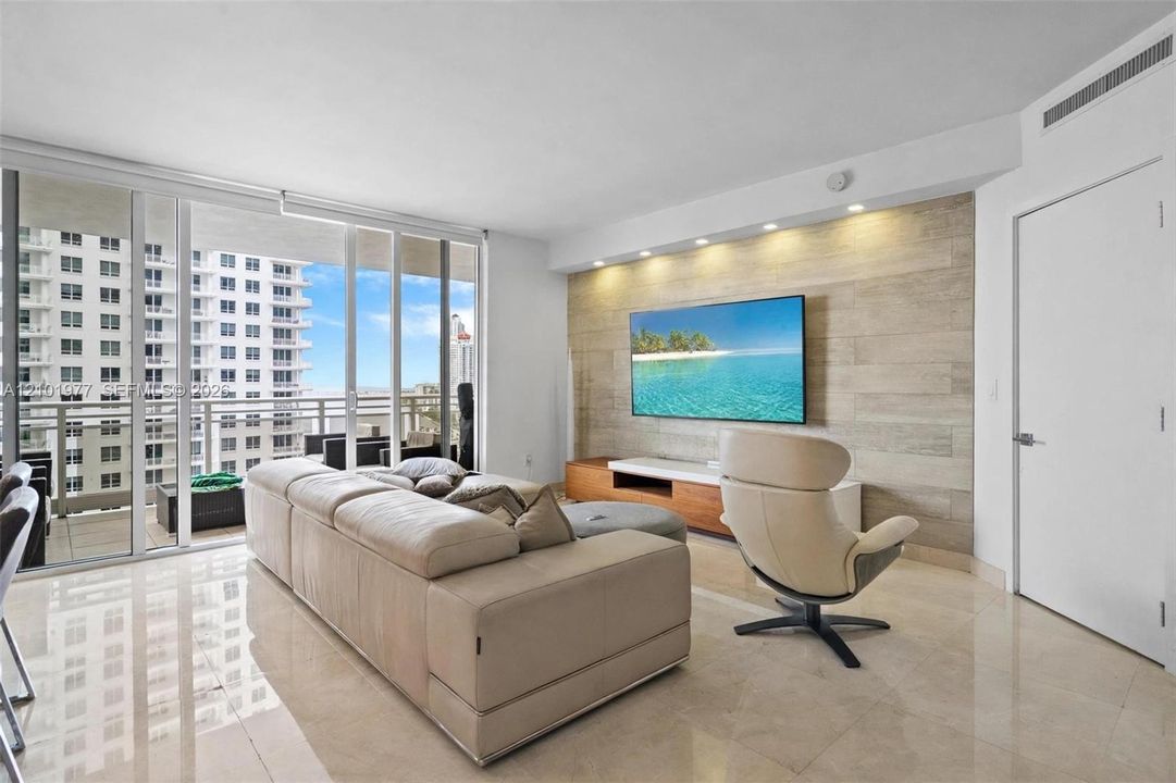 For Rent: $8,500 (2 beds, 2 baths, 1558 Square Feet)