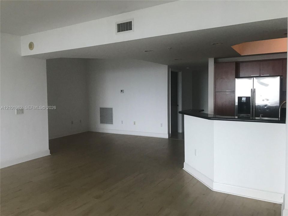 For Rent: $3,200 (2 beds, 2 baths, 1743 Square Feet)