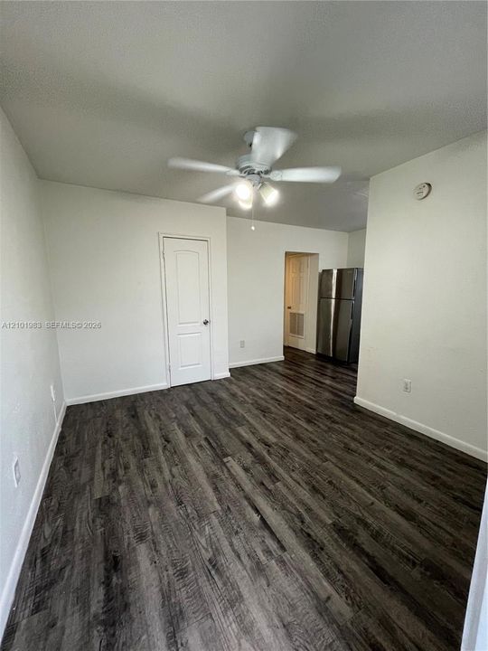 For Rent: $1,500 (1 beds, 1 baths, 425 Square Feet)