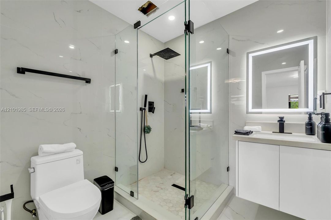 В аренду: $8,995 (4 спален, 3 ванн, 2023 Квадратных фут)