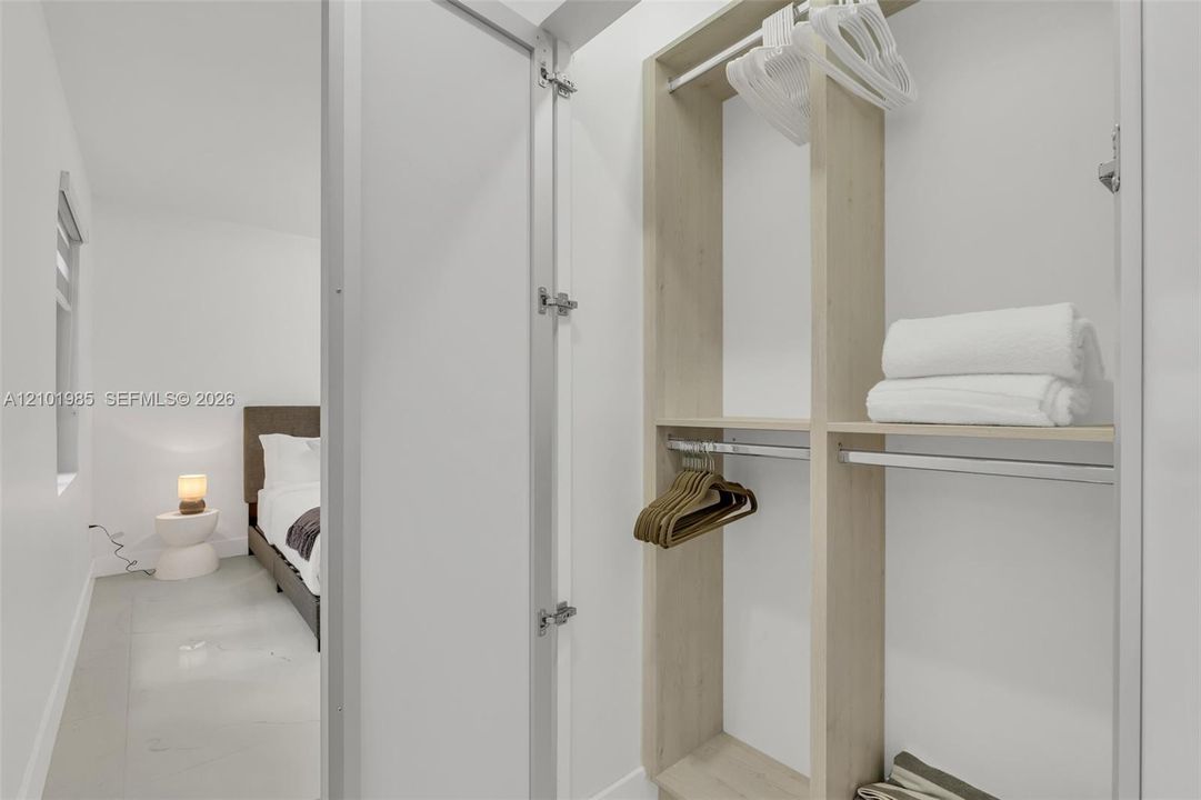 В аренду: $8,995 (4 спален, 3 ванн, 2023 Квадратных фут)