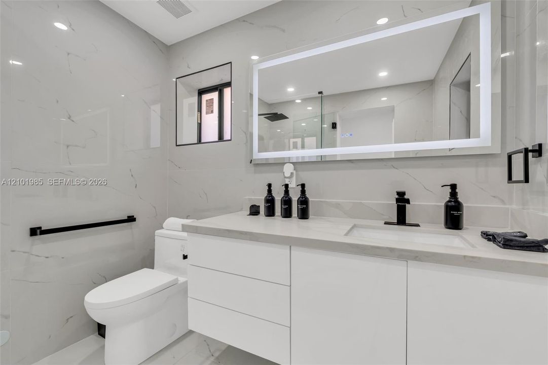 В аренду: $8,995 (4 спален, 3 ванн, 2023 Квадратных фут)