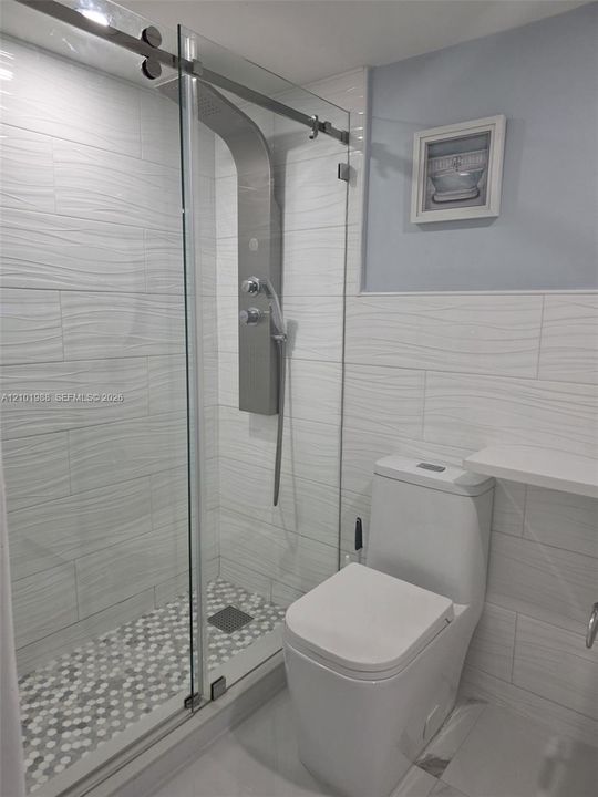 В аренду: $2,600 (2 спален, 2 ванн, 1221 Квадратных фут)