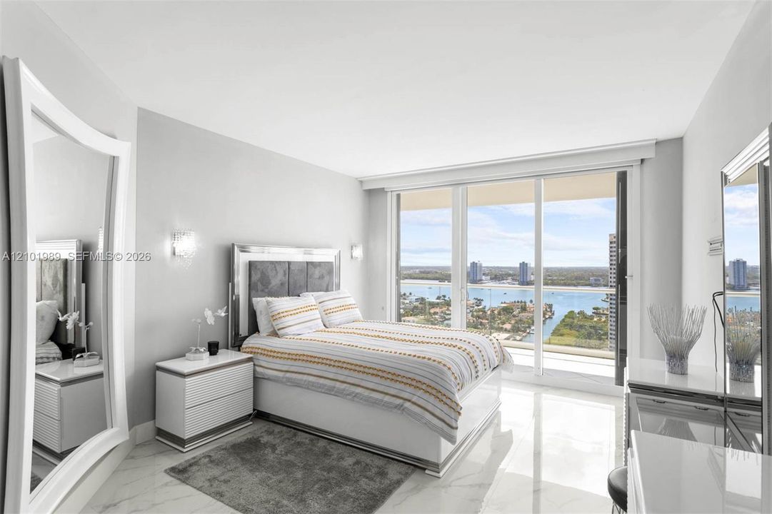 В аренду: $12,500 (3 спален, 3 ванн, 2800 Квадратных фут)