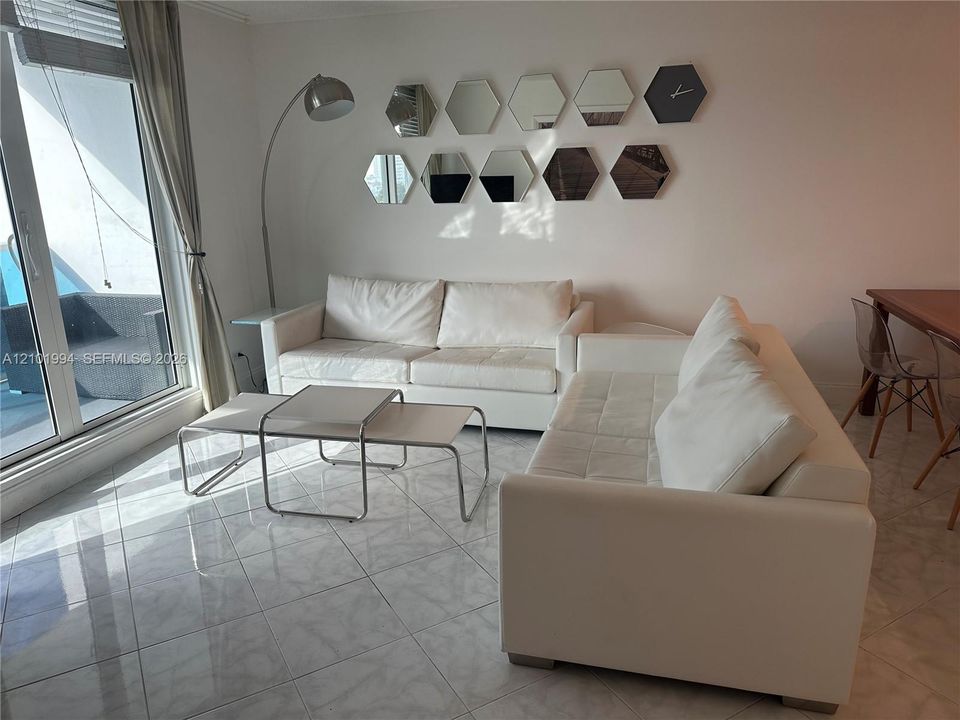 En Renta: $6,850 (2 camas, 1 baños, 960 Pies cuadrados)