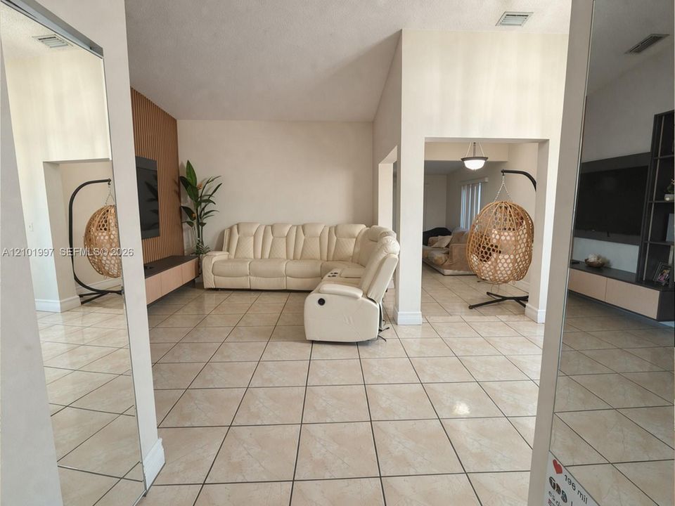 En Venta: $610,000 (3 camas, 2 baños, 1448 Pies cuadrados)