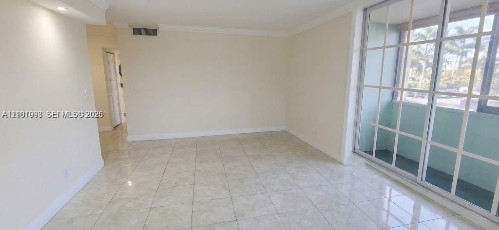 En Renta: $2,700 (3 camas, 2 baños, 1326 Pies cuadrados)