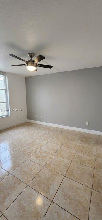 En Renta: $2,700 (3 camas, 2 baños, 1326 Pies cuadrados)