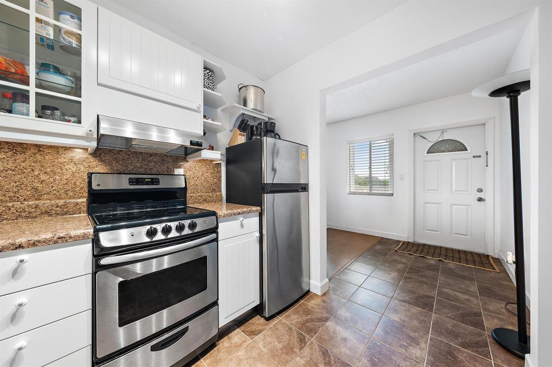 2381 Sunset Ave 306-8