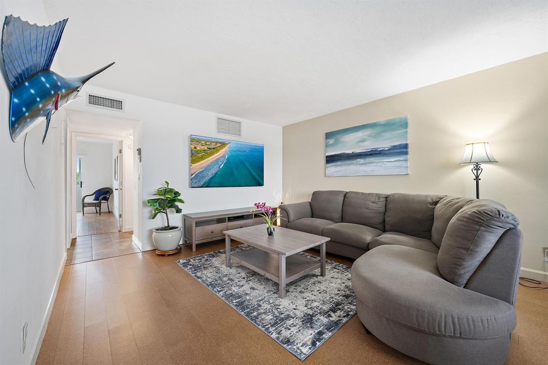 2381 Sunset Ave 306-9