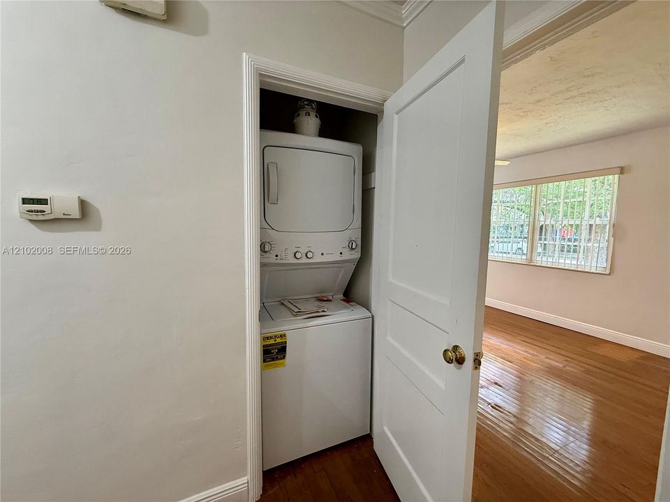 En Renta: $4,450 (4 camas, 2 baños, 1971 Pies cuadrados)