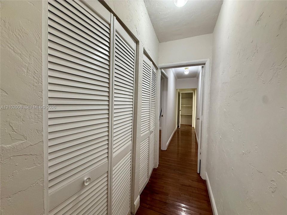 En Renta: $4,450 (4 camas, 2 baños, 1971 Pies cuadrados)