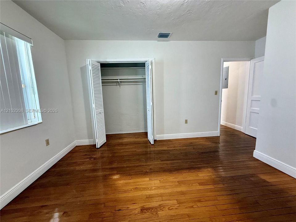 En Renta: $4,450 (4 camas, 2 baños, 1971 Pies cuadrados)