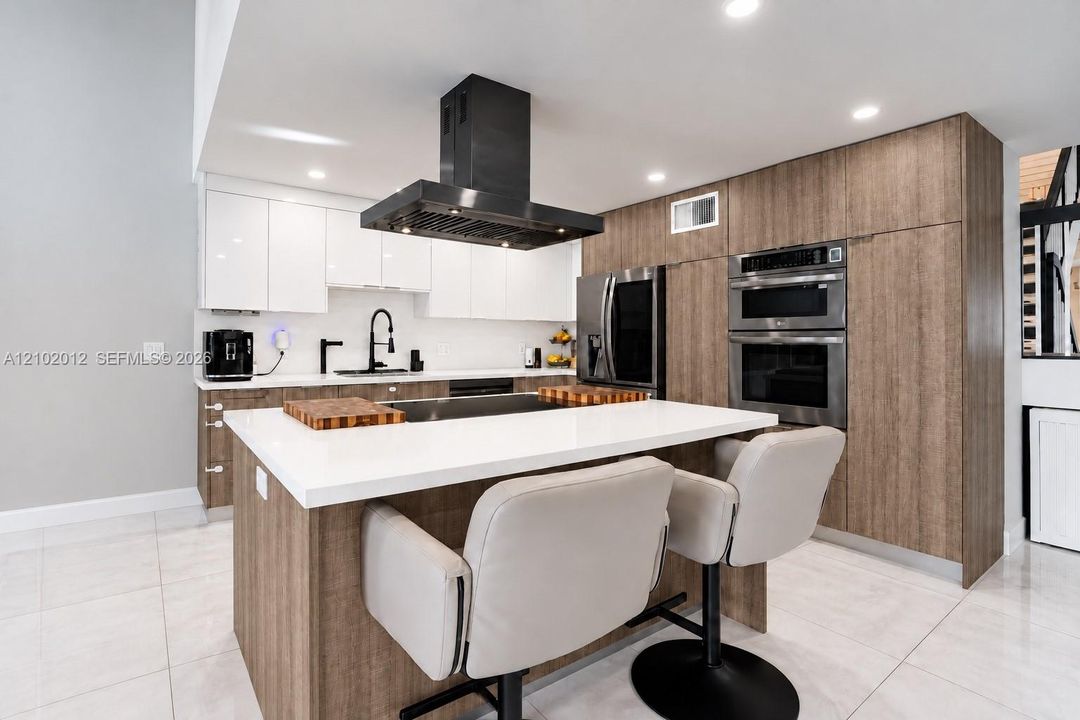 En Venta: $510,000 (3 camas, 3 baños, 1686 Pies cuadrados)