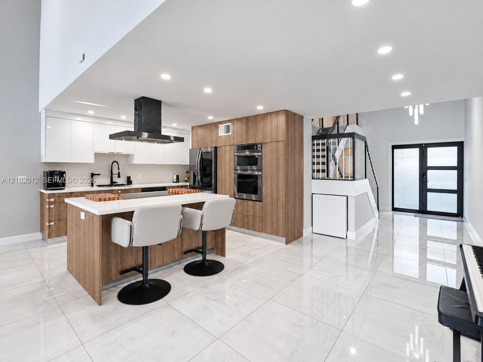 En Venta: $510,000 (3 camas, 3 baños, 1686 Pies cuadrados)