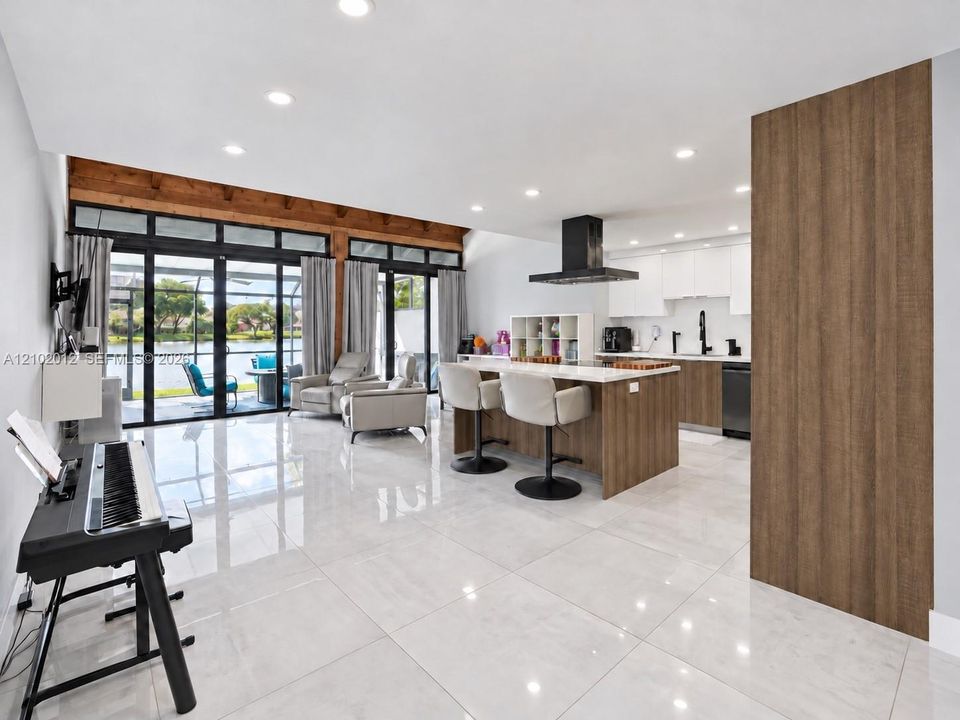 En Venta: $510,000 (3 camas, 3 baños, 1686 Pies cuadrados)