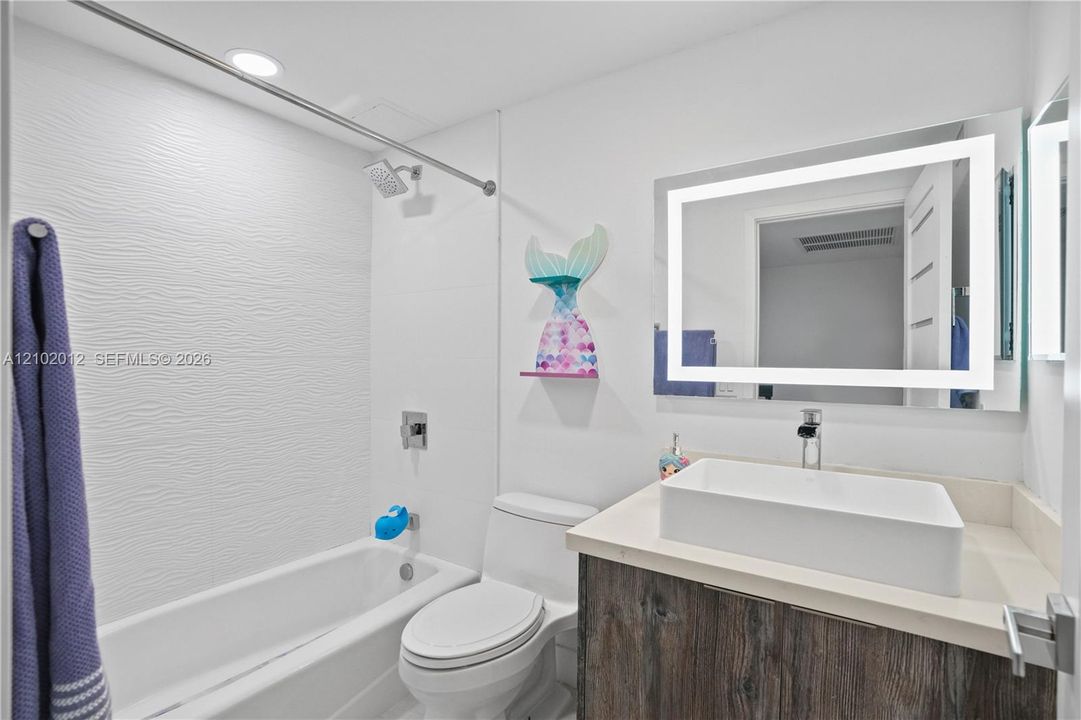En Venta: $510,000 (3 camas, 3 baños, 1686 Pies cuadrados)
