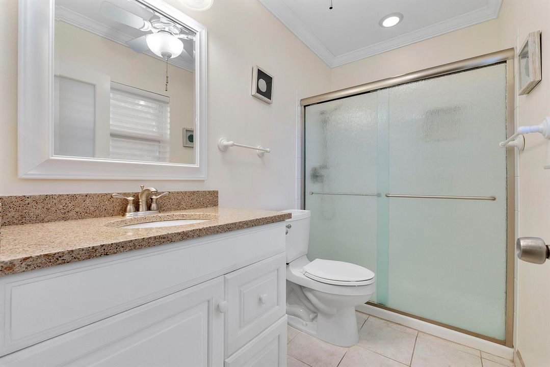 2424 Ne 9th St_014