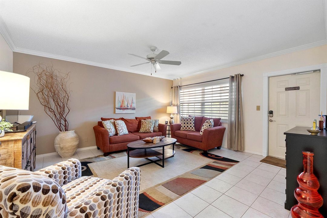 2424 Ne 9th St_002