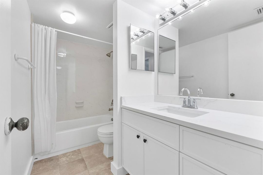 5828 Coral Lake Dr u304_029