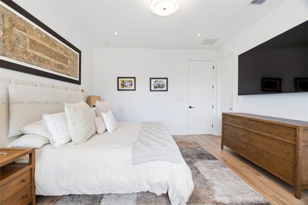 For Sale: $1,449,000 (4 beds, 4 baths, 2016 Square Feet)