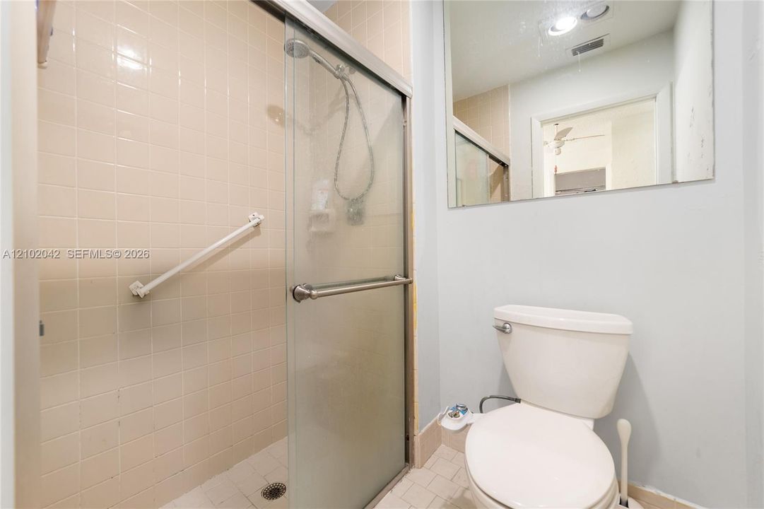На продажу: $295,000 (2 спален, 2 ванн, 1631 Квадратных фут)