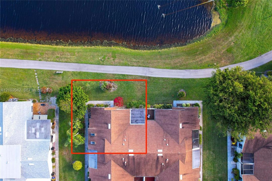 На продажу: $295,000 (2 спален, 2 ванн, 1631 Квадратных фут)