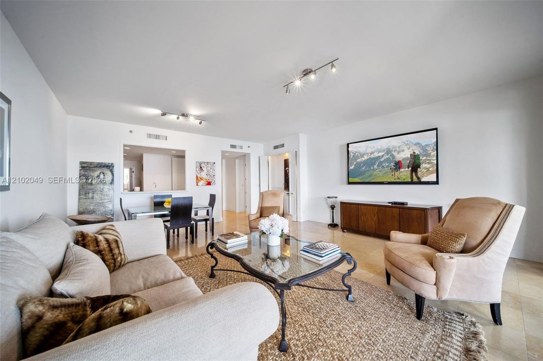En Renta: $19,900 (2 camas, 2 baños, 1950 Pies cuadrados)