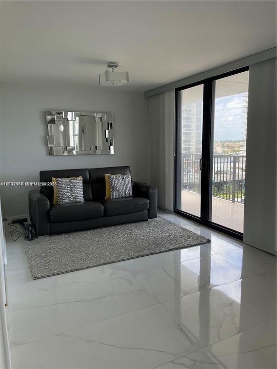 For Rent: $3,350 (2 beds, 2 baths, 1100 Square Feet)