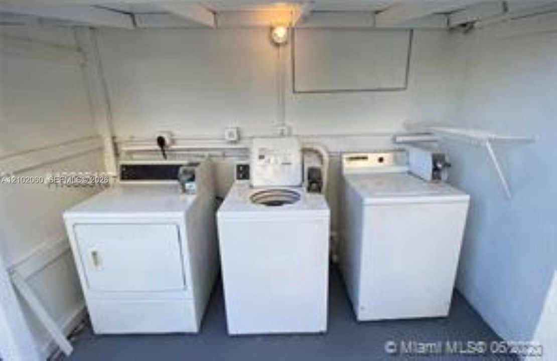For Rent: $2,300 (2 beds, 1 baths, 4269 Square Feet)