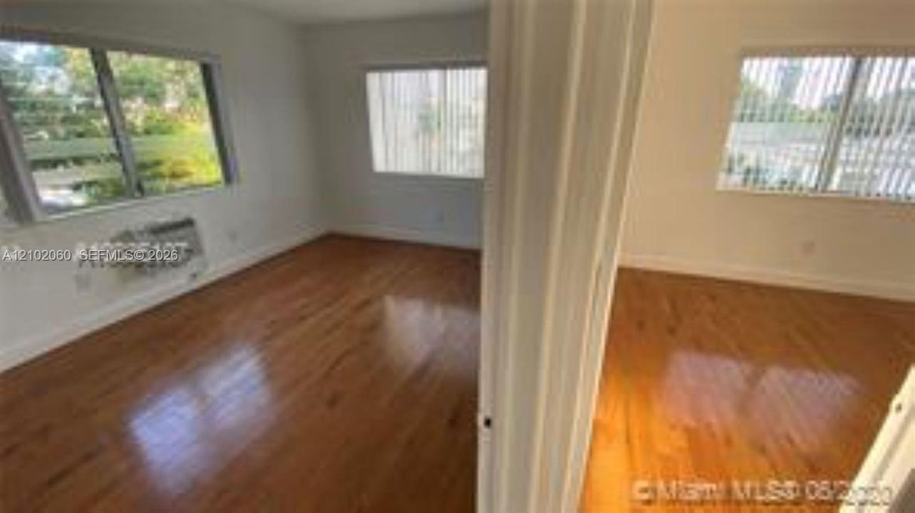 For Rent: $2,300 (2 beds, 1 baths, 4269 Square Feet)