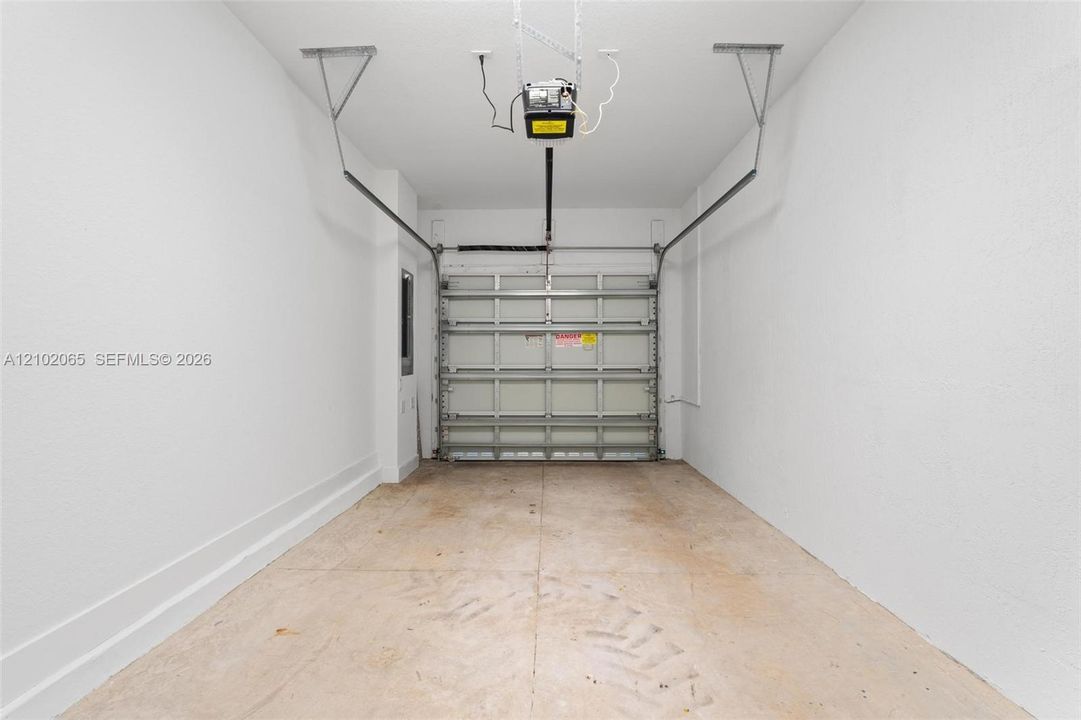 En Renta: $4,500 (4 camas, 3 baños, 1994 Pies cuadrados)