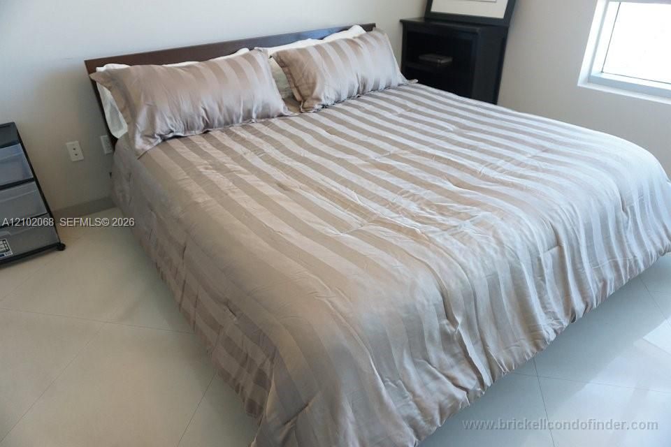 В аренду: $3,800 (2 спален, 2 ванн, 1079 Квадратных фут)