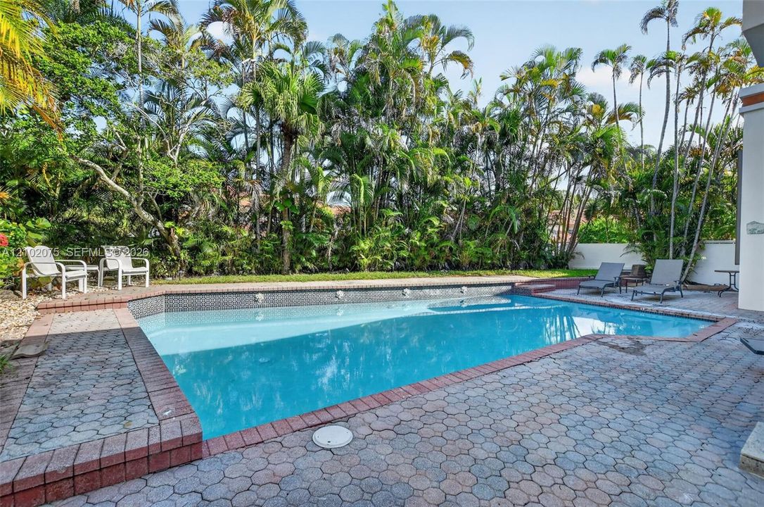 В аренду: $6,500 (3 спален, 2 ванн, 2403 Квадратных фут)